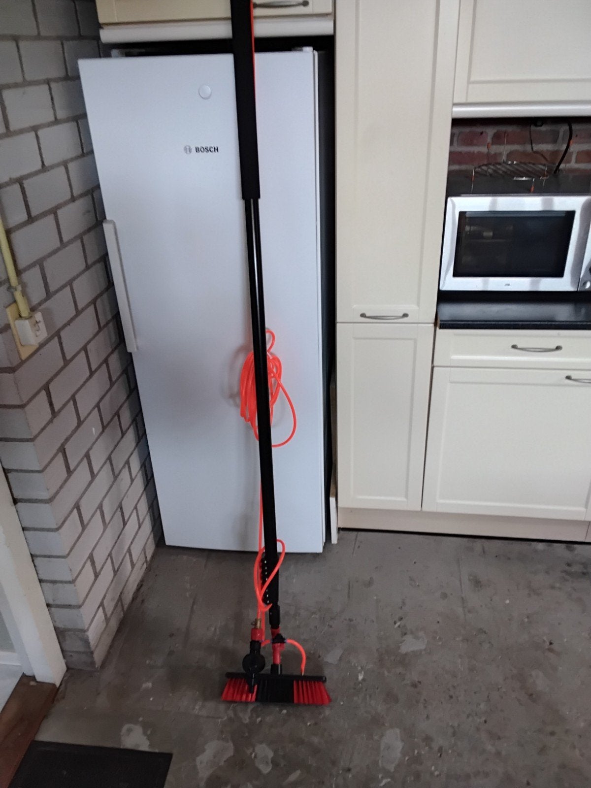 Telescopische wasborstel met water aansluiting, Ophalen, Raamwisser of Trekker