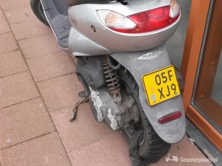 Gezocht peugeot vivacity, Fietsen en Brommers, Scooters | Peugeot, Ophalen of Verzenden, Zo goed als nieuw, Tweetakt, Vivacity