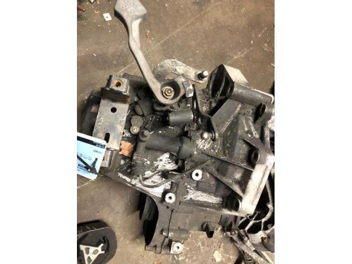 Versnellingsbak van een Volkswagen Polo, Gebruikt, -, Volkswagen, -