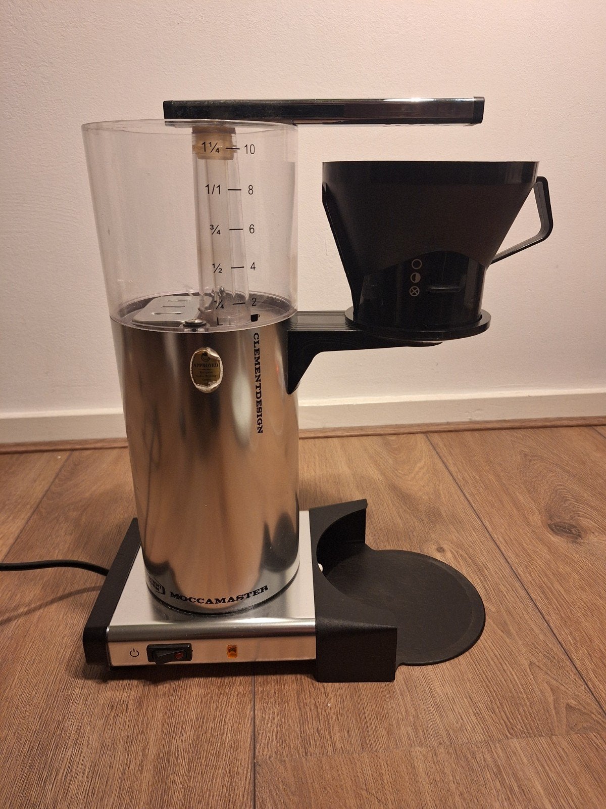 Moccamaster koffiezetapparaat Smitdesign t.b.v thermoskan, Gebruikt, Koffiemachine, Gemalen koffie, Ophalen of Verzenden