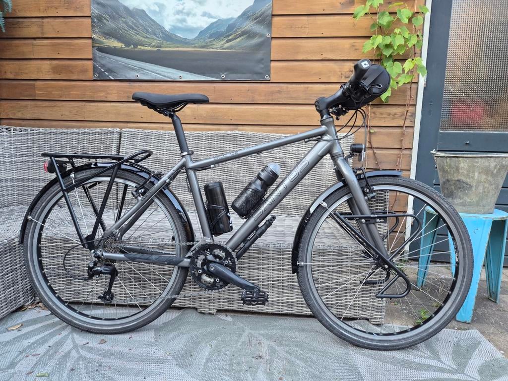 Santos 26 Trekkingfiets Small, 28 inch, Zo goed als nieuw, Meer dan 20 versnellingen, Schijfrem