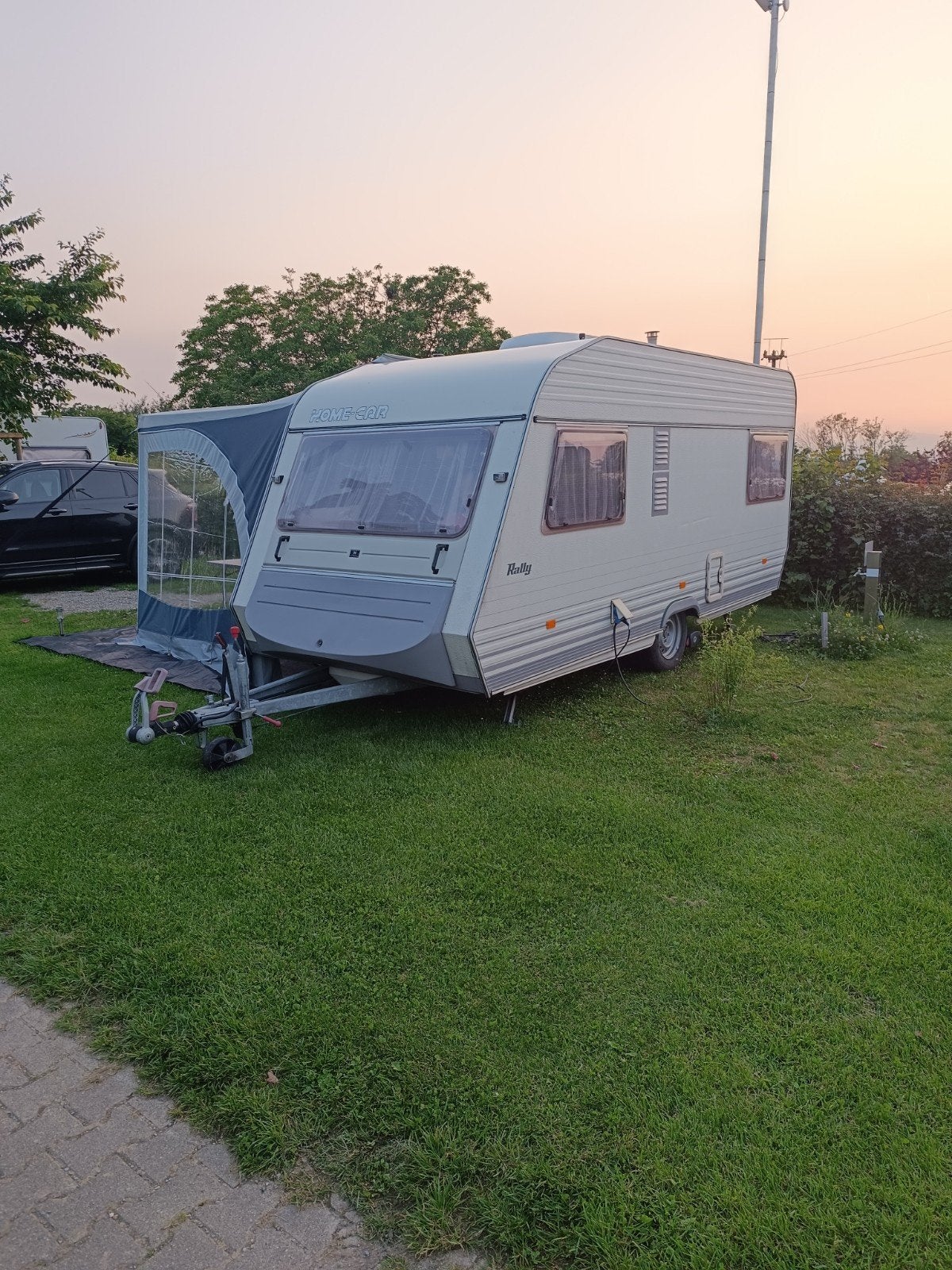 Home-Car Rally 462 - Compacte en complete caravan met tent, Home-car, Rondzit, Schokbreker, Particulier