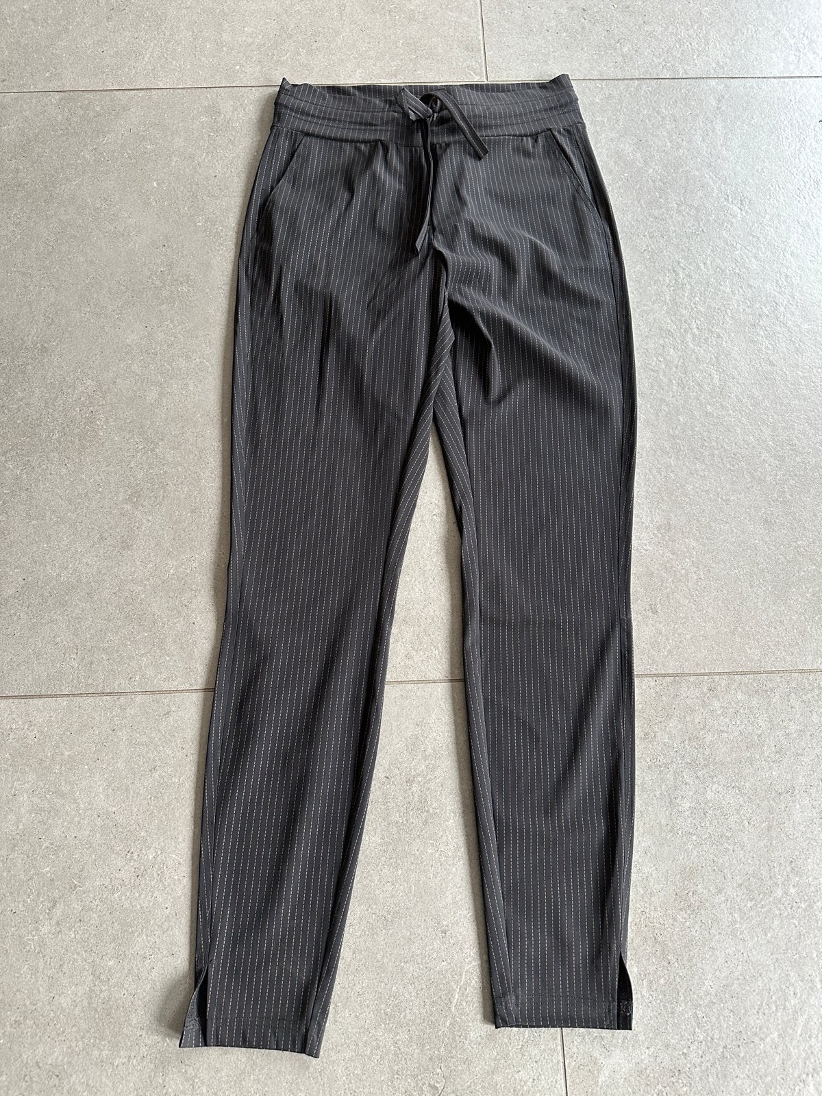 Studio Anneloes Franka Broek - Zwart met streep, Maat 38/40 (M), Zwart, Ophalen of Verzenden, Zo goed als nieuw