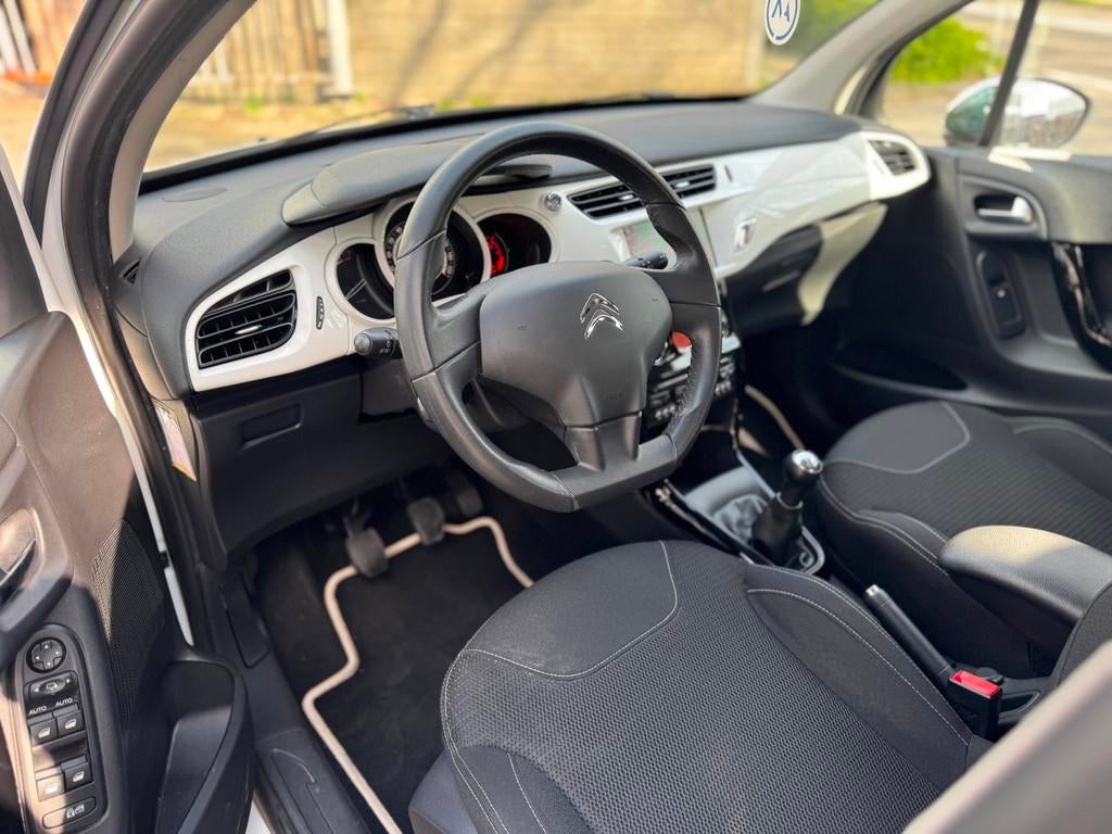 Citroen C3 1.2 VTi Collection Luxe uitvoering Lage kms Nette, Auto's, Voorwielaandrijving, Euro 5, Stof, Gebruikt