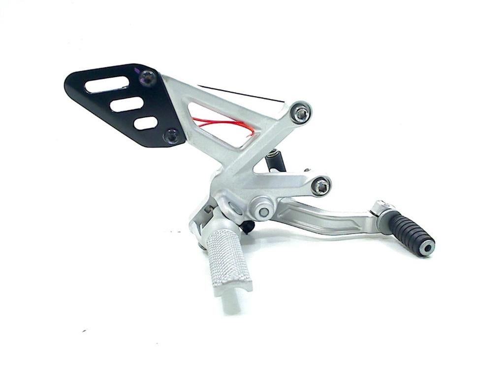 Schetsplaat Rechts Voor Aprilia RSV4 factory 2022 2b003300, Piaggio & C. SpA, Gebruikt, Customer_service@piaggio.com, Viale Rinaldo Piaggio, 25, Pontedera, PI 56025, , Italië