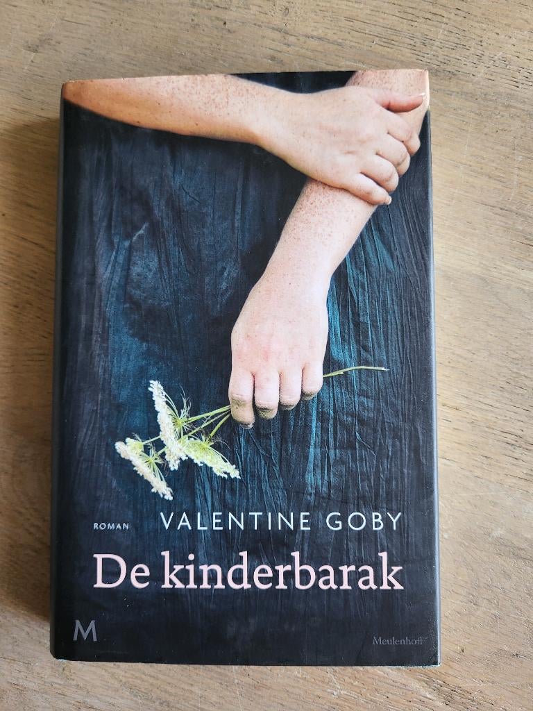 roman De kinderbarak - Valentine Goby WOII, Ophalen of Verzenden, Zo goed als nieuw