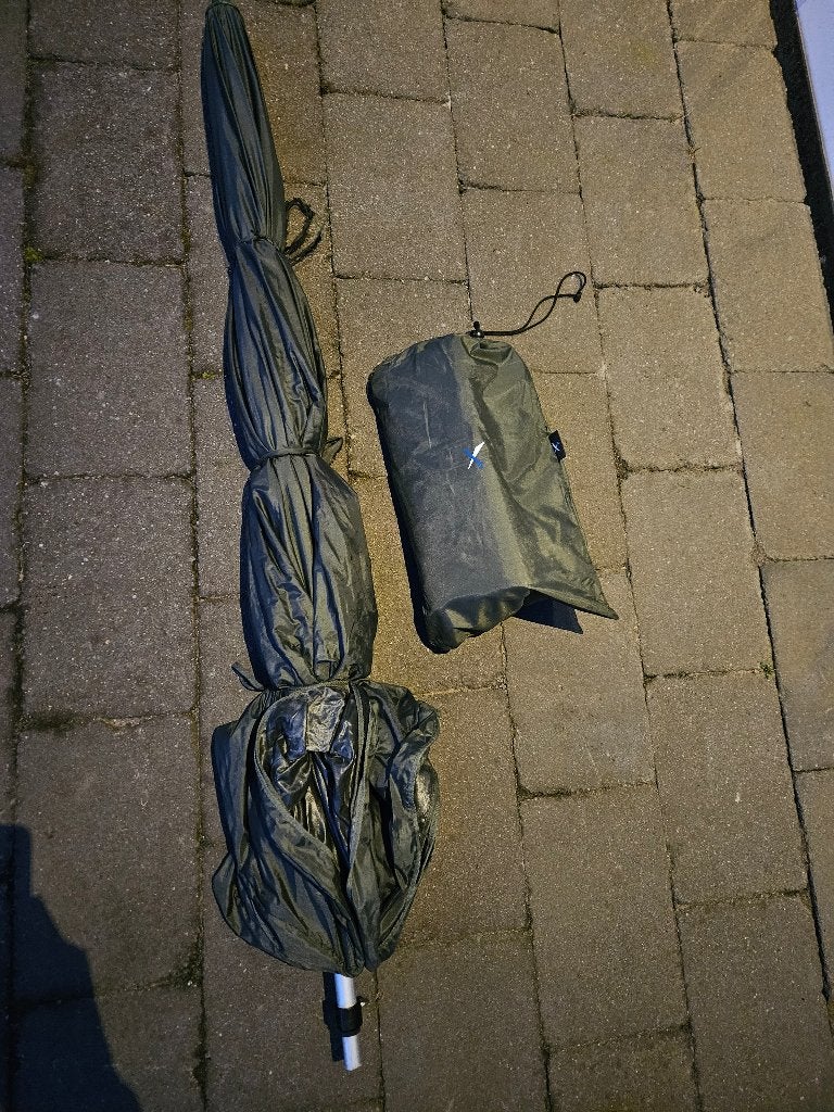 Grote paraplu karpervissen, Watersport en Boten, Hengelsport | Karpervissen, Ophalen, Gebruikt, Overige typen