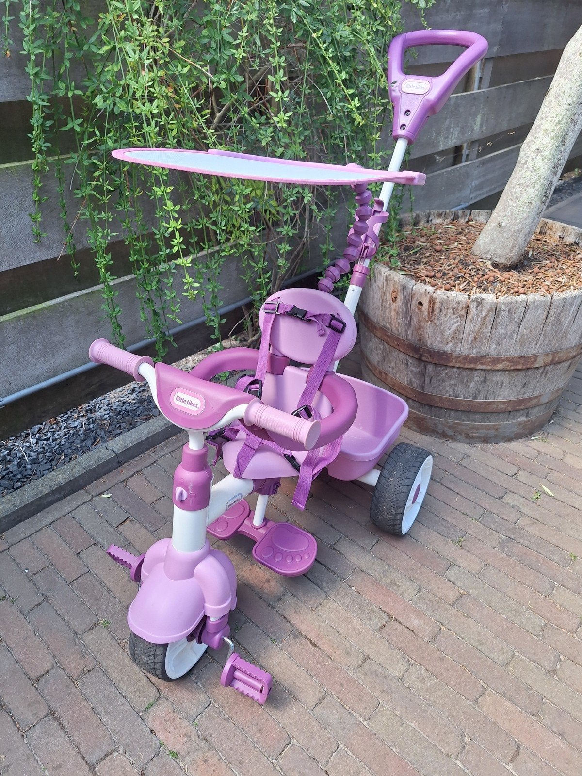 Little Tikes fietsje met duwstang. Rose., Ophalen