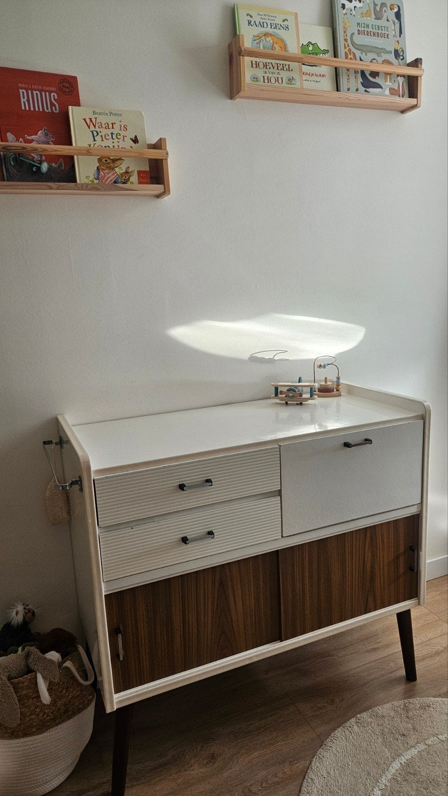 Vintage Mid-Century Commode - Walnoot Hout, Ophalen, Gebruikt, 50 tot 70 cm, 100 cm of meer