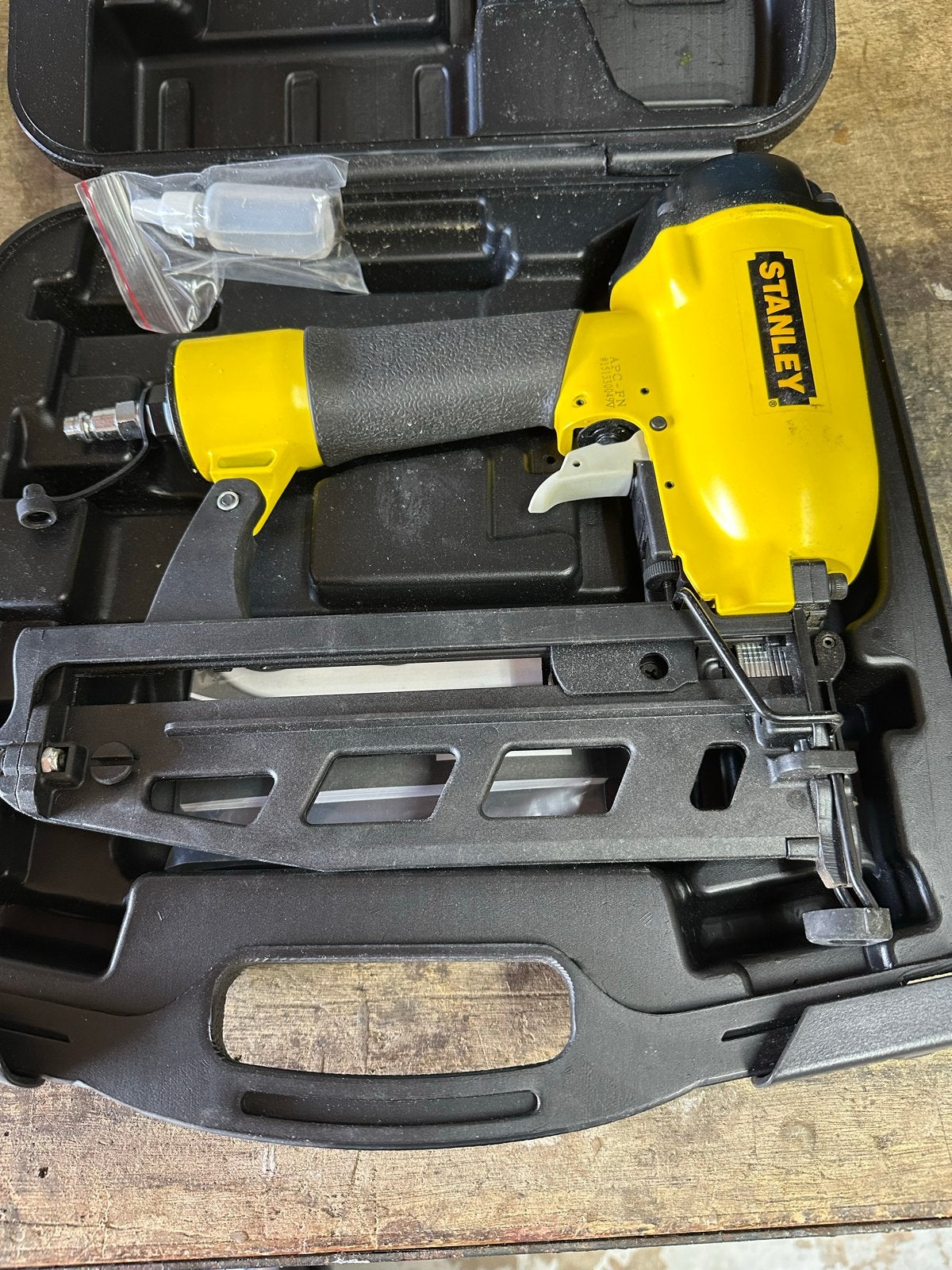 Stanley STHT1-12183 tacker/nietmachine, Ophalen of Verzenden, Zo goed als nieuw, Tacker/nietmachine, Stanley
