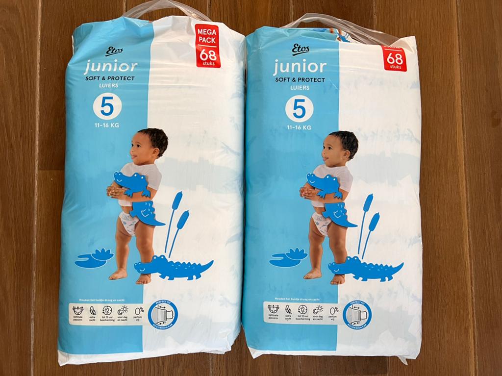 2 mega pack luiers etos maat 5 2x68 stuks, Kinderen en Baby's, Babykleding | Baby-zwemkleding, Ophalen of Verzenden, Zo goed als nieuw