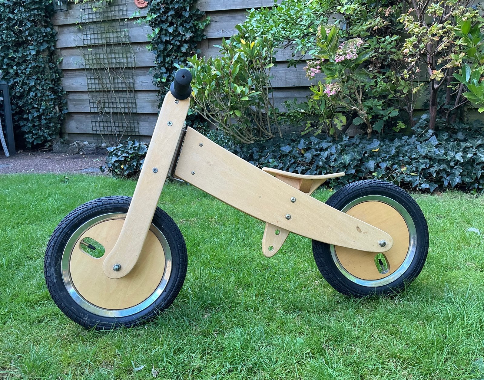 Mooi, degelijk houten loopfietsje voor bij opa en oma!, Ophalen, Gebruikt, Overige typen