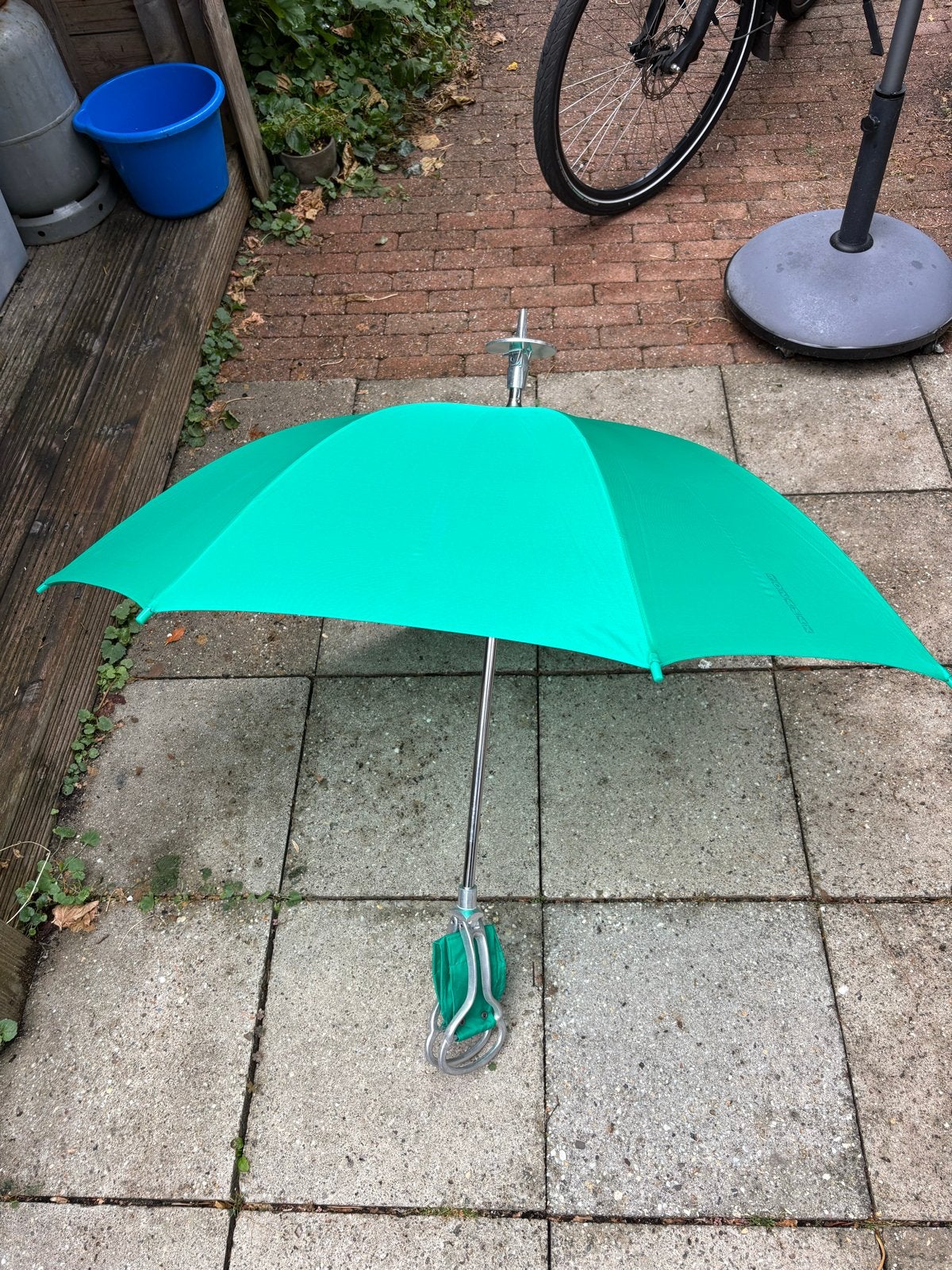 Groene paraplu / parasol met stoel, Ophalen, Zo goed als nieuw, Groen