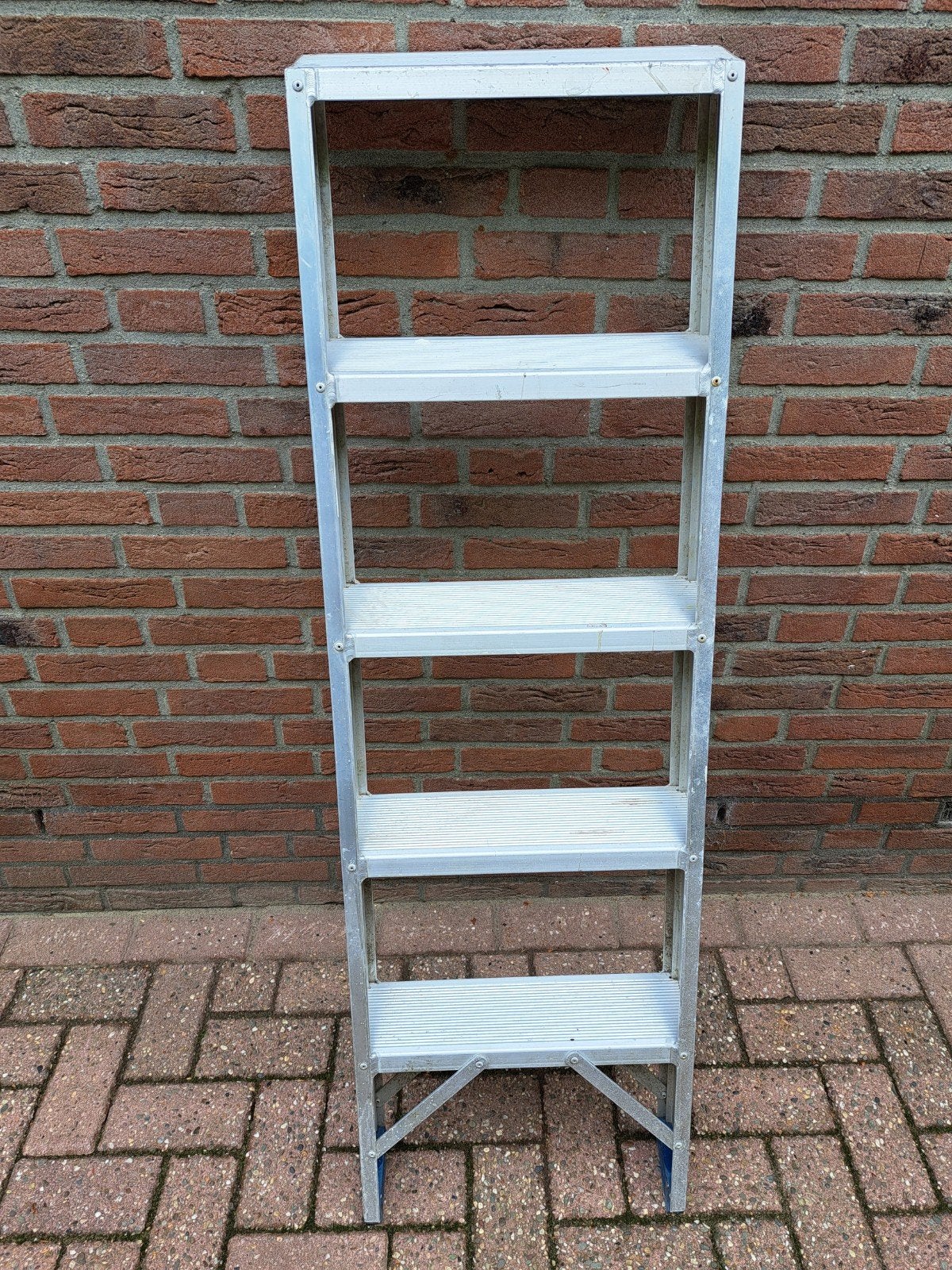Aluminium magazijn trapje., Doe-het-zelf en Verbouw, Ladders en Trappen, Ophalen, Zo goed als nieuw, Minder dan 2 meter