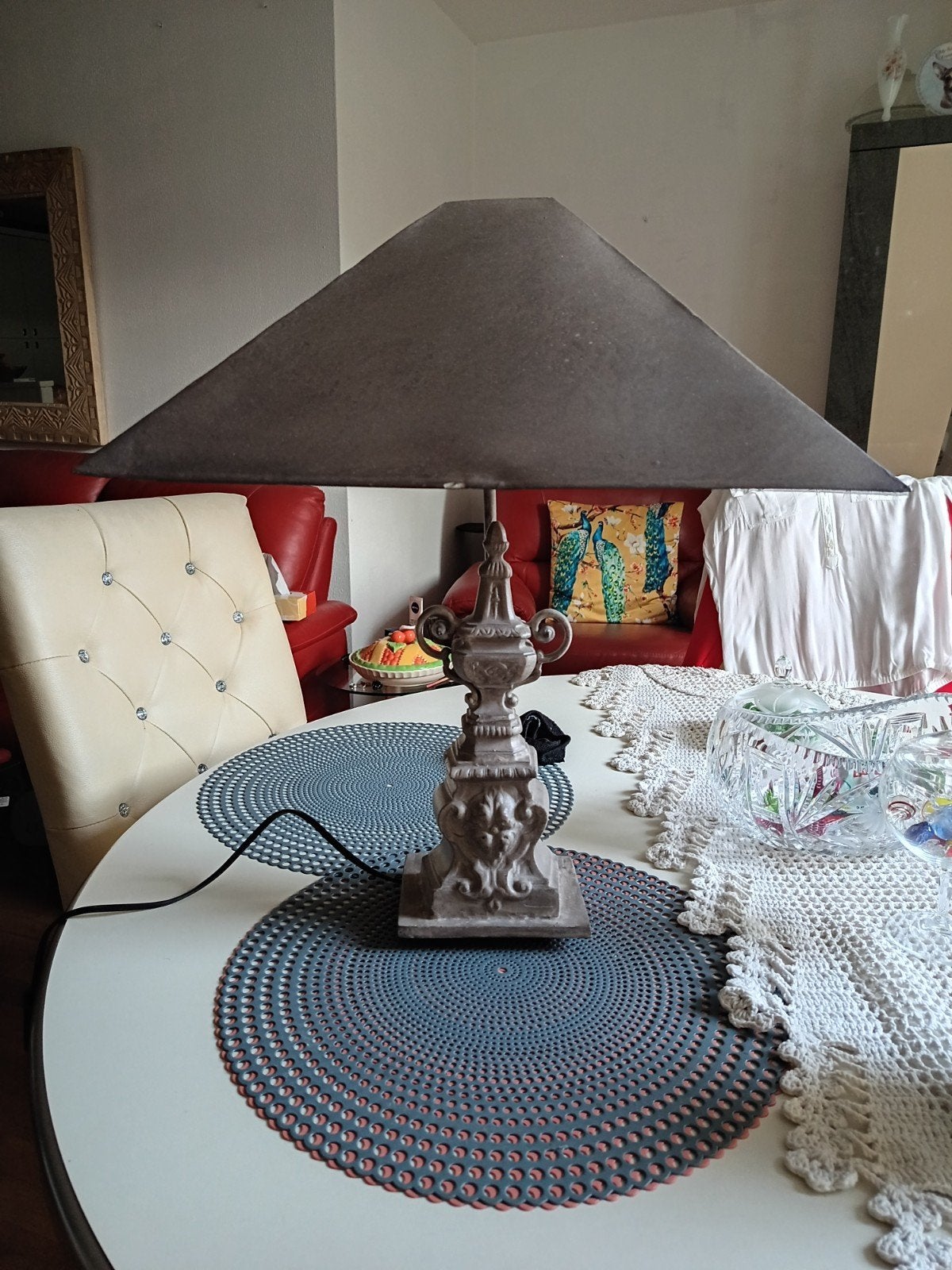 Prachtige Vintage Tafellamp met Metalen Kap – Brutalist / Ba, Huis en Inrichting, Gebruikt, 52 cm, E14 (klein), Met kap