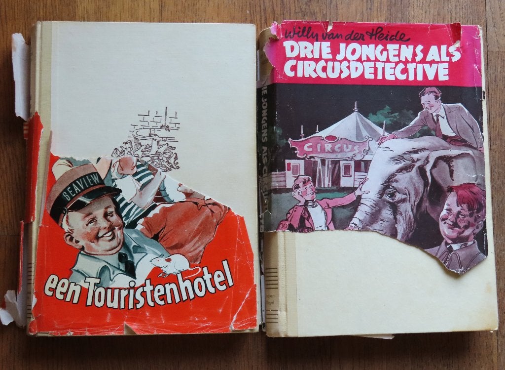 2x Bob Evers ( 7 Toeristenhotel + 8 Circusdetective ), Ophalen of Verzenden, Gelezen