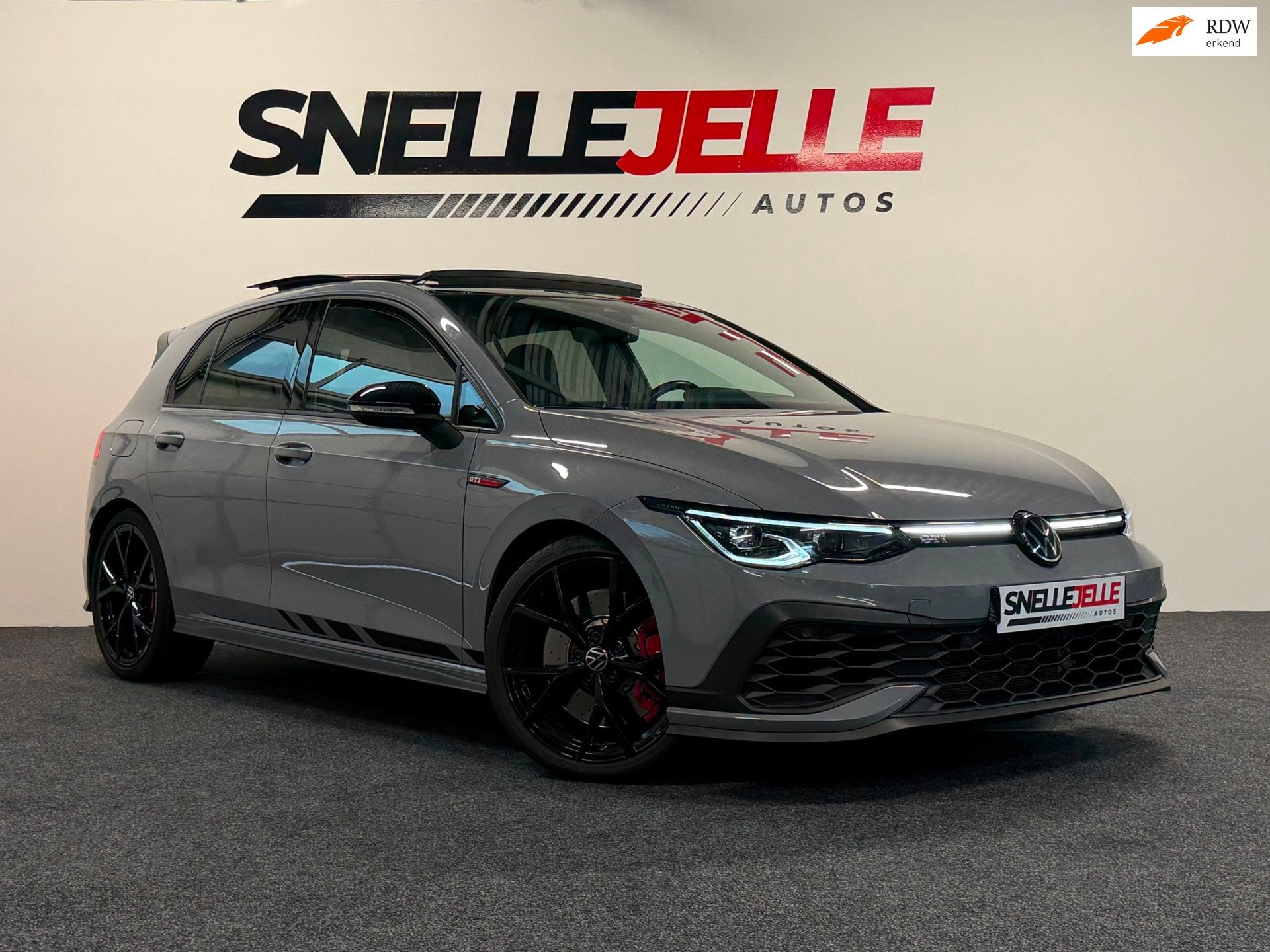 Volkswagen GOLF 2.0 TSI GTI CLUBSPORT|PANO|ACC|HUD|IIQ LIGHT, Dealer onderhouden, Euro 6, 4 cilinders, 1984 cc