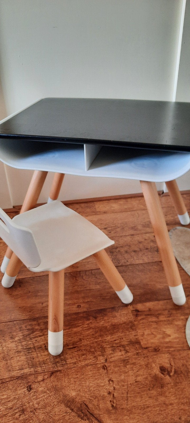 Super leuk kinderbureau met stoeltje, Ophalen, Rechthoekig, Minder dan 55 cm, 45 tot 60 cm