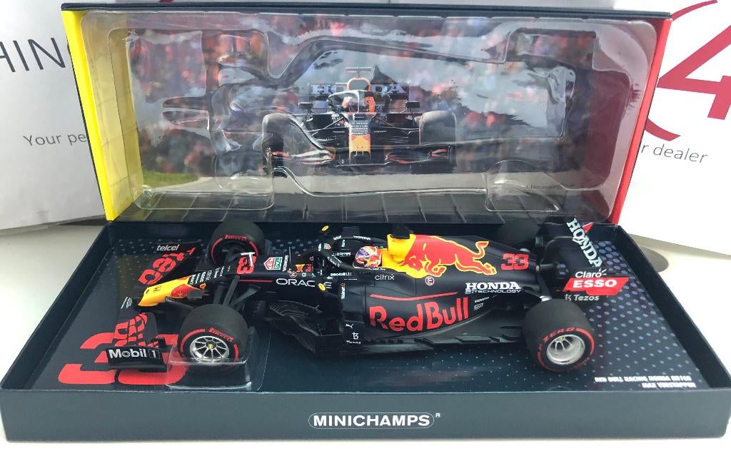 Minichamps 1:18 Max Verstappen Red Bull RB16B #33 winnaar, Hobby en Vrije tijd, Modelauto's | 1:18, Ophalen of Verzenden, Nieuw