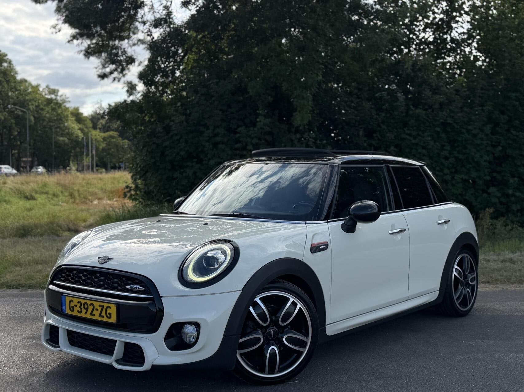 Mini Cooper 5-Deurs 1.5 John Cooper Works Pano/Led/Keyless, Auto's, Mini, Voorwielaandrijving, 136 pk, Euro 6, 1165 kg