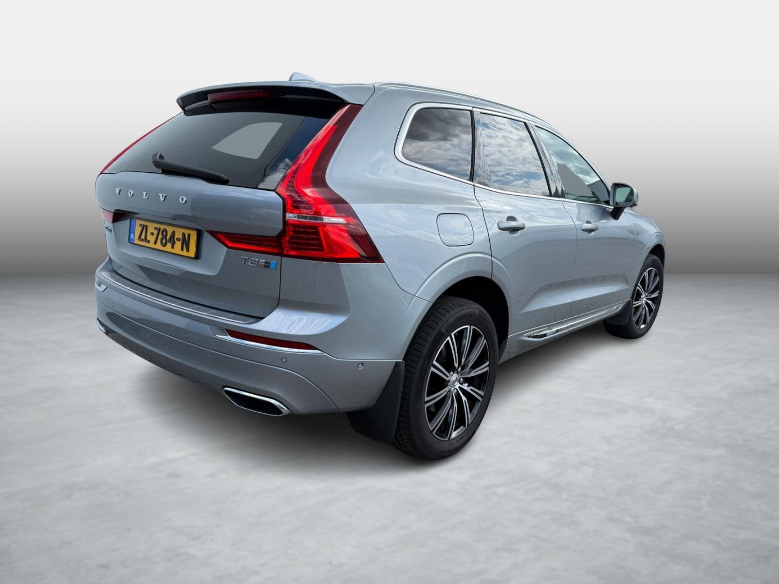 Volvo XC60 2.0 T8 Twin Engine AWD Inscription | Plug-in Hybr, Gebruikt, Euro 6, 4 cilinders, 2039 kg