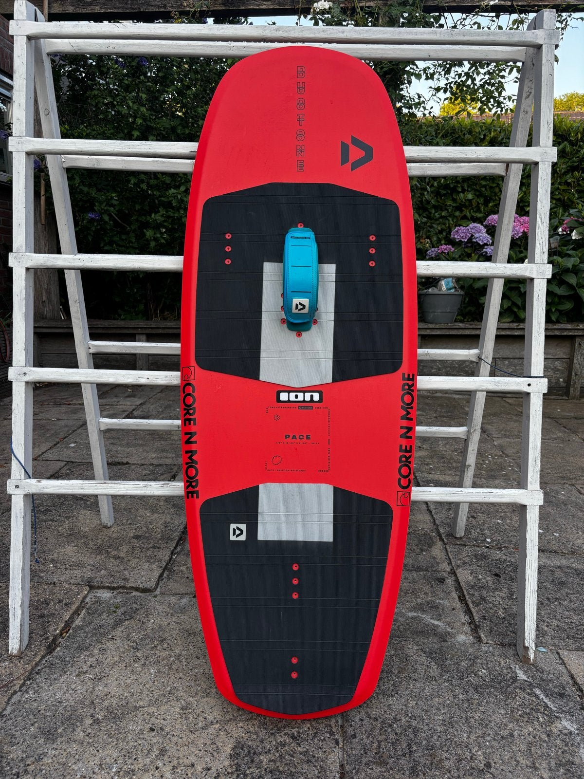 NIEUW- Duotone Pace Foilboard + Duotone Spirit Freeride Foil, Ophalen, Nieuw, Overige typen, Met vinnen