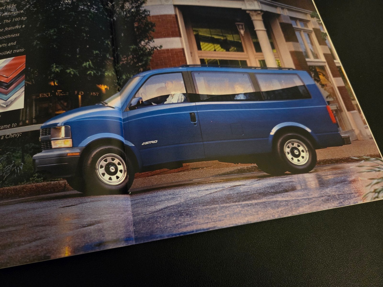 Brochure Chevrolet Astro Van 1995 USA, Ophalen of Verzenden, Zo goed als nieuw, Chevrolet