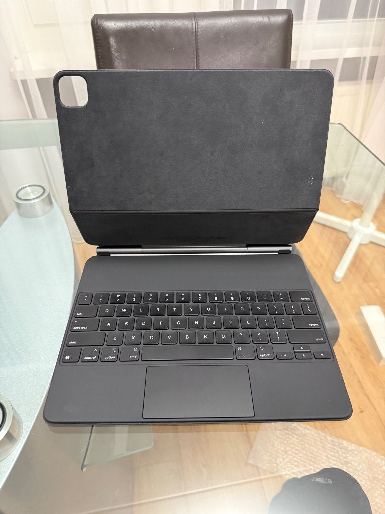 Magic Keyboard iPad Pro - 12.9 inch, Ophalen of Verzenden, Zo goed als nieuw, 13 inch of meer, Bescherming voor- en achterkant