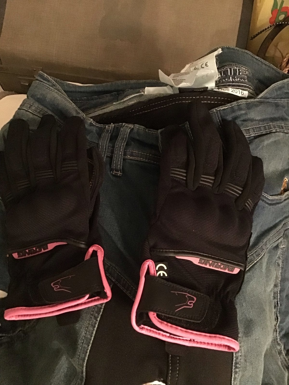 Complete motoroutfit: broek, handschoenen en schoenen, Motoren, Kleding | Motorkleding, Ophalen, Nieuw zonder kaartje, Dames, Broek | textiel