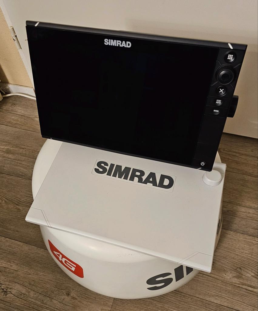 Simrad 4G radar met NSS12 Evo2 plotter en toebehoren, Watersport en Boten, Ophalen of Verzenden, Radar