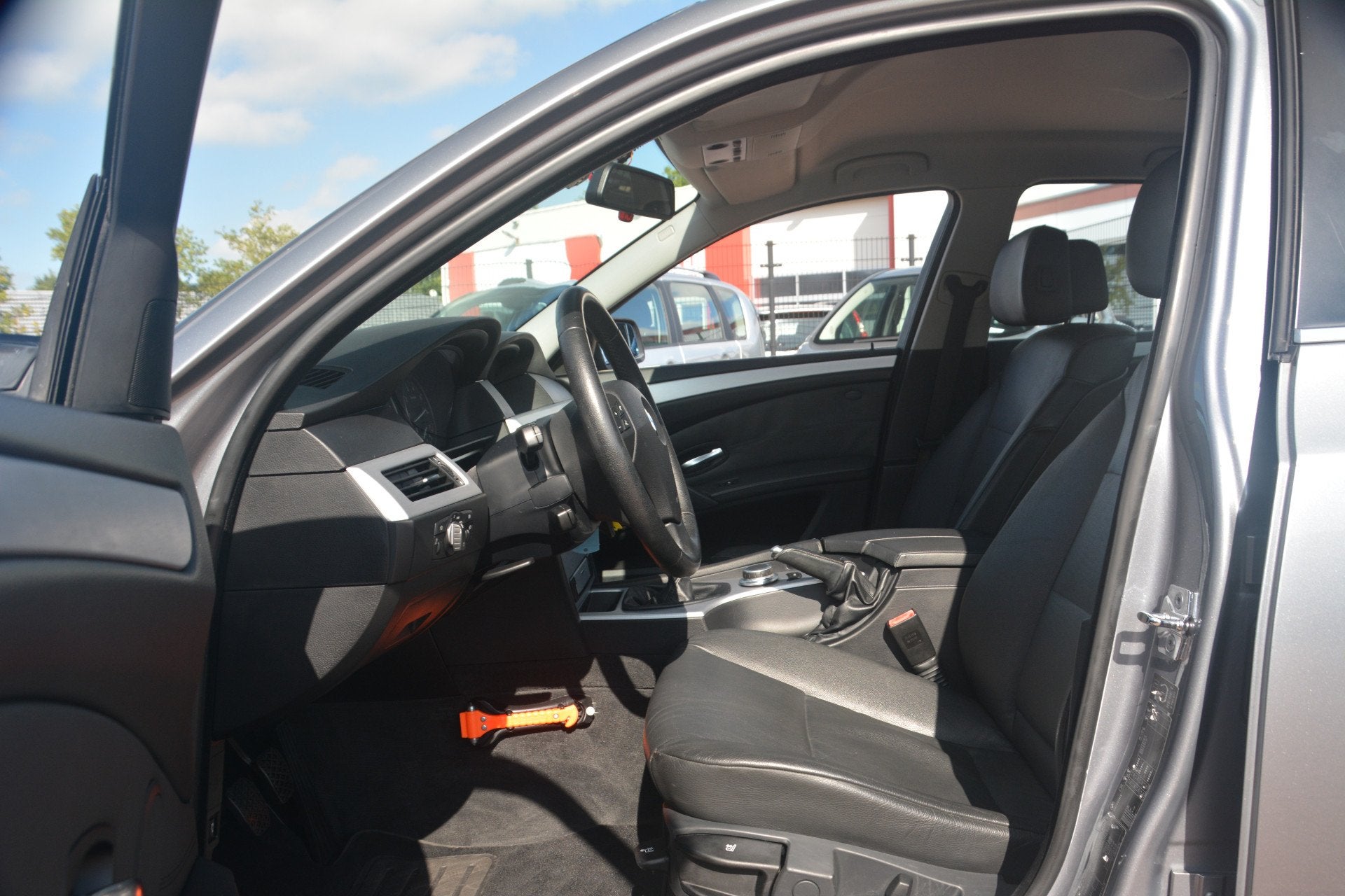 BMW 5 Serie 523i Business Line | Clima | Cruise-control | Le, Achterwielaandrijving, Gebruikt, Bedrijf, Handgeschakeld