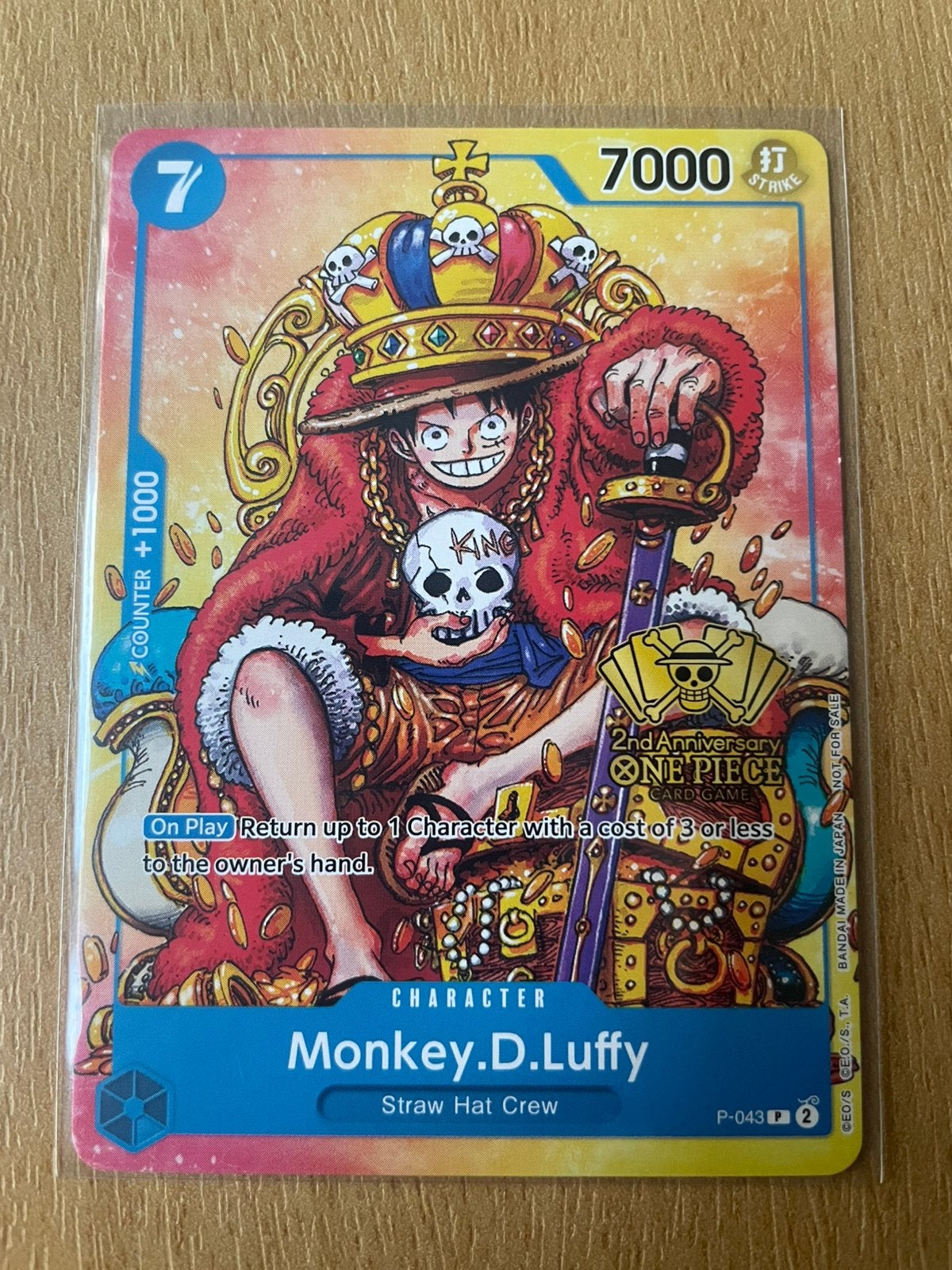Monkey D. Luffy P-043 2nd Anniversary Promo – Eng – Mint, Ophalen of Verzenden, Zo goed als nieuw