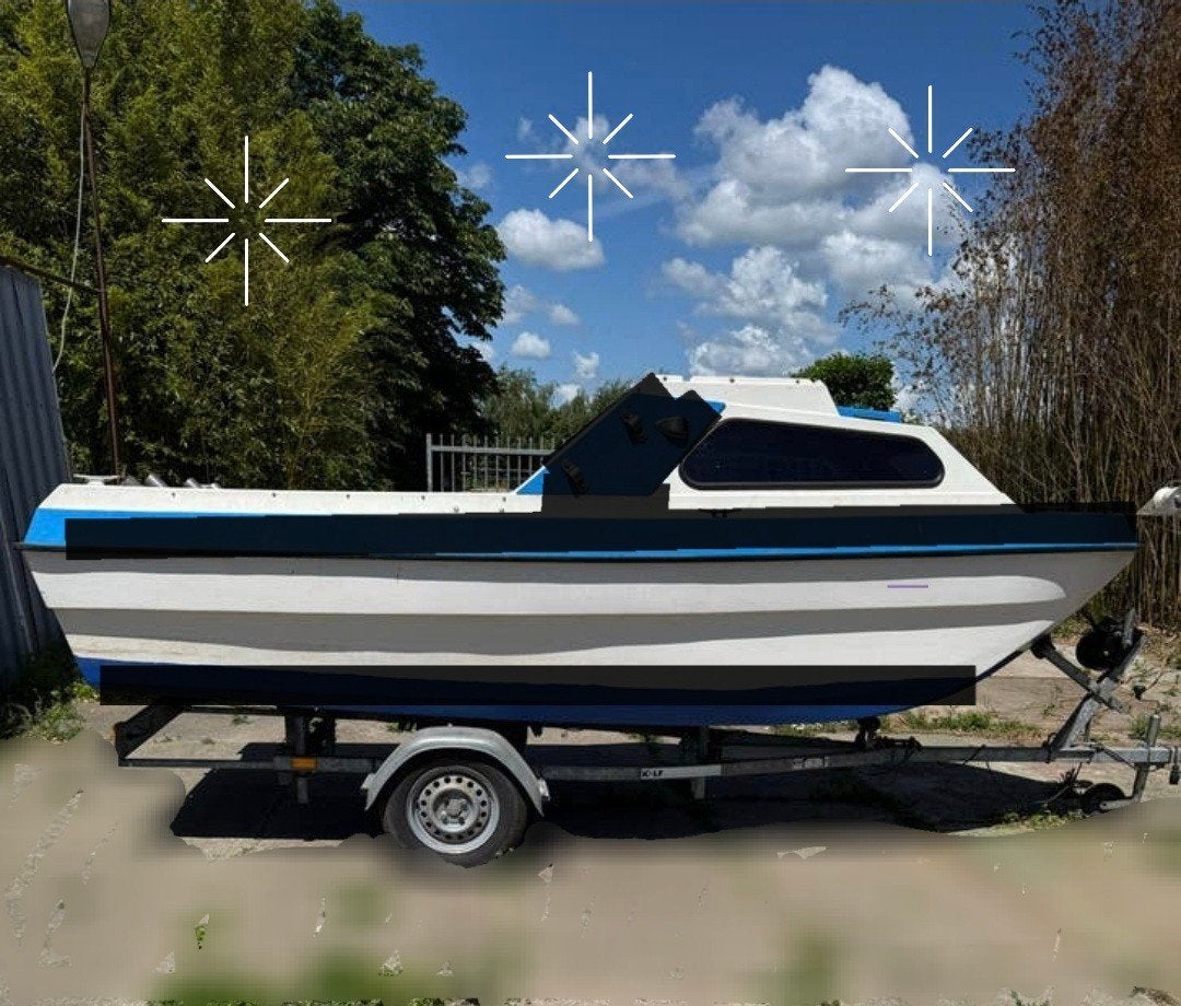 Gezocht: kleine niet lekke (zowel dak als bodem) kajuitboot., Ophalen of Verzenden