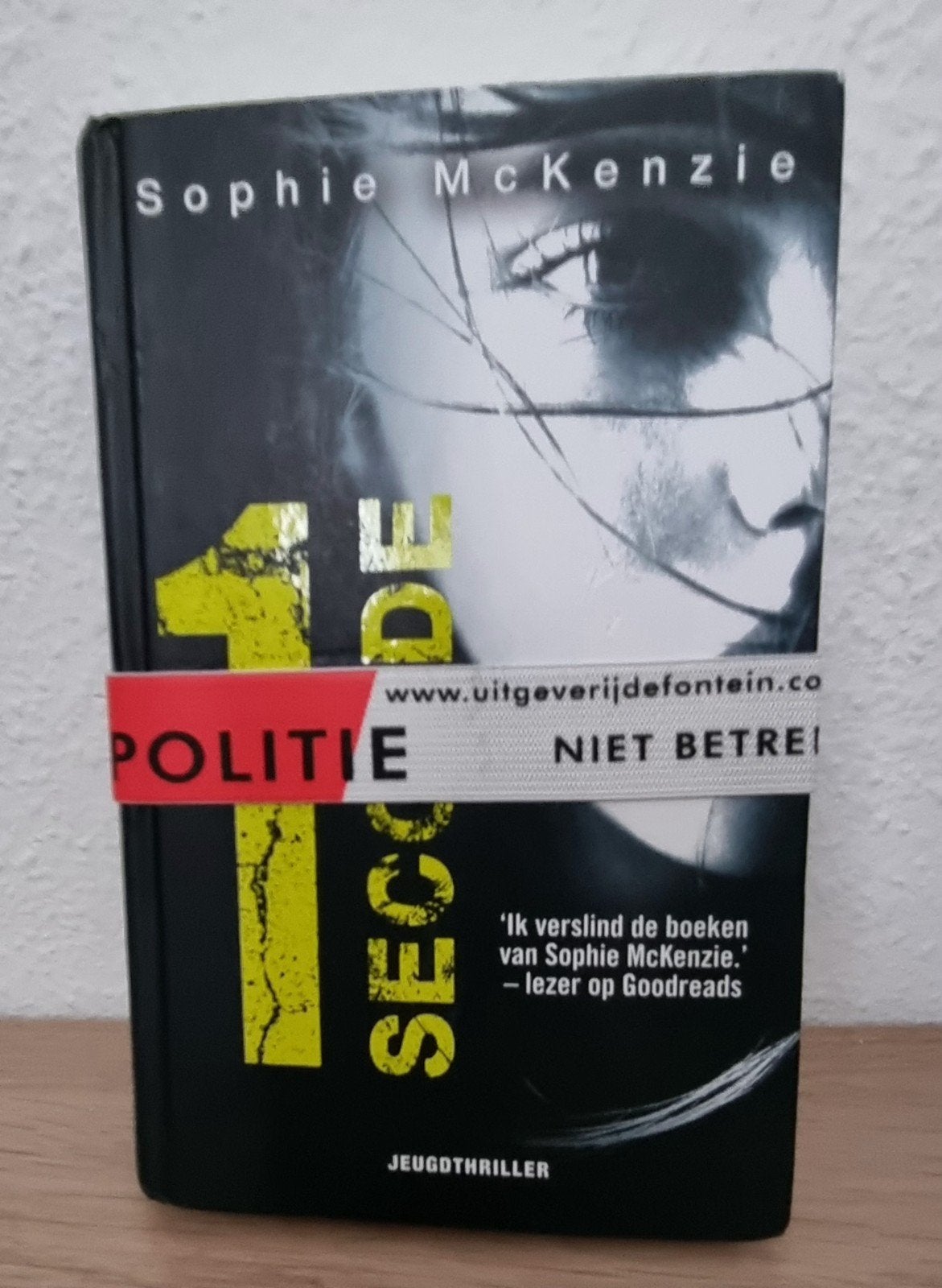 1 seconde, Ophalen of Verzenden, Zo goed als nieuw, Sophie McKenzie, Fictie