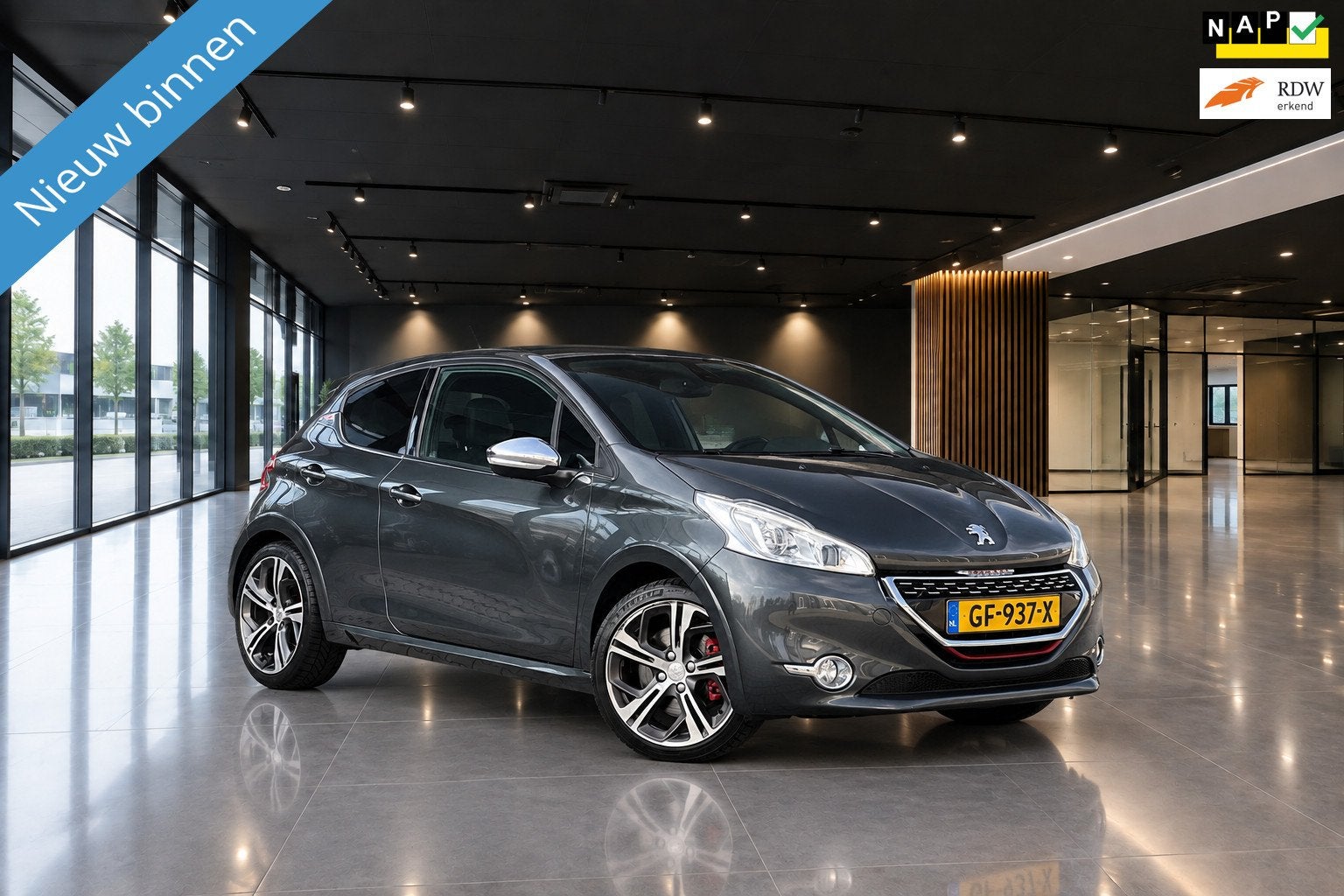 Peugeot 208 1.6 THP GTI BJ015 3DRS LEDER TUNING 225PK, Auto's, Voorwielaandrijving, Euro 5, Gebruikt, Zwart