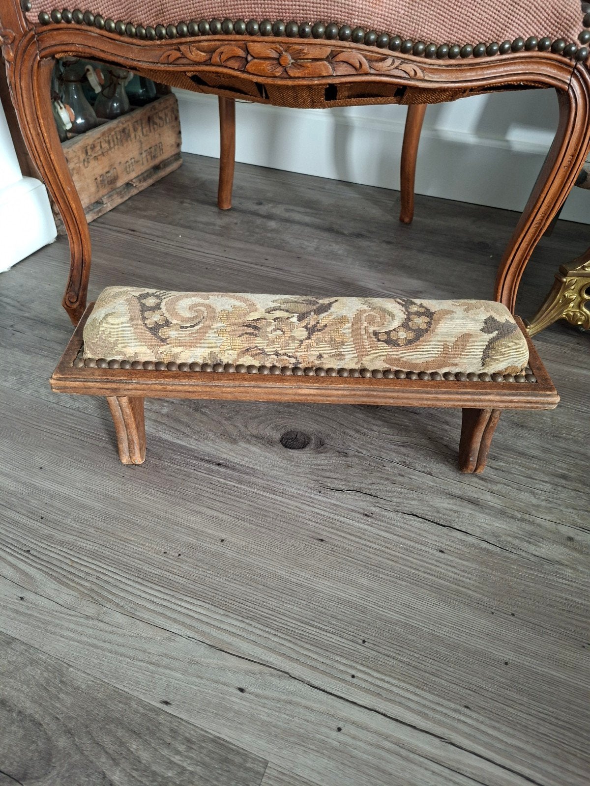 Antiek brocante houten vensterbankje / voetenbankje bekleed, Ophalen of Verzenden