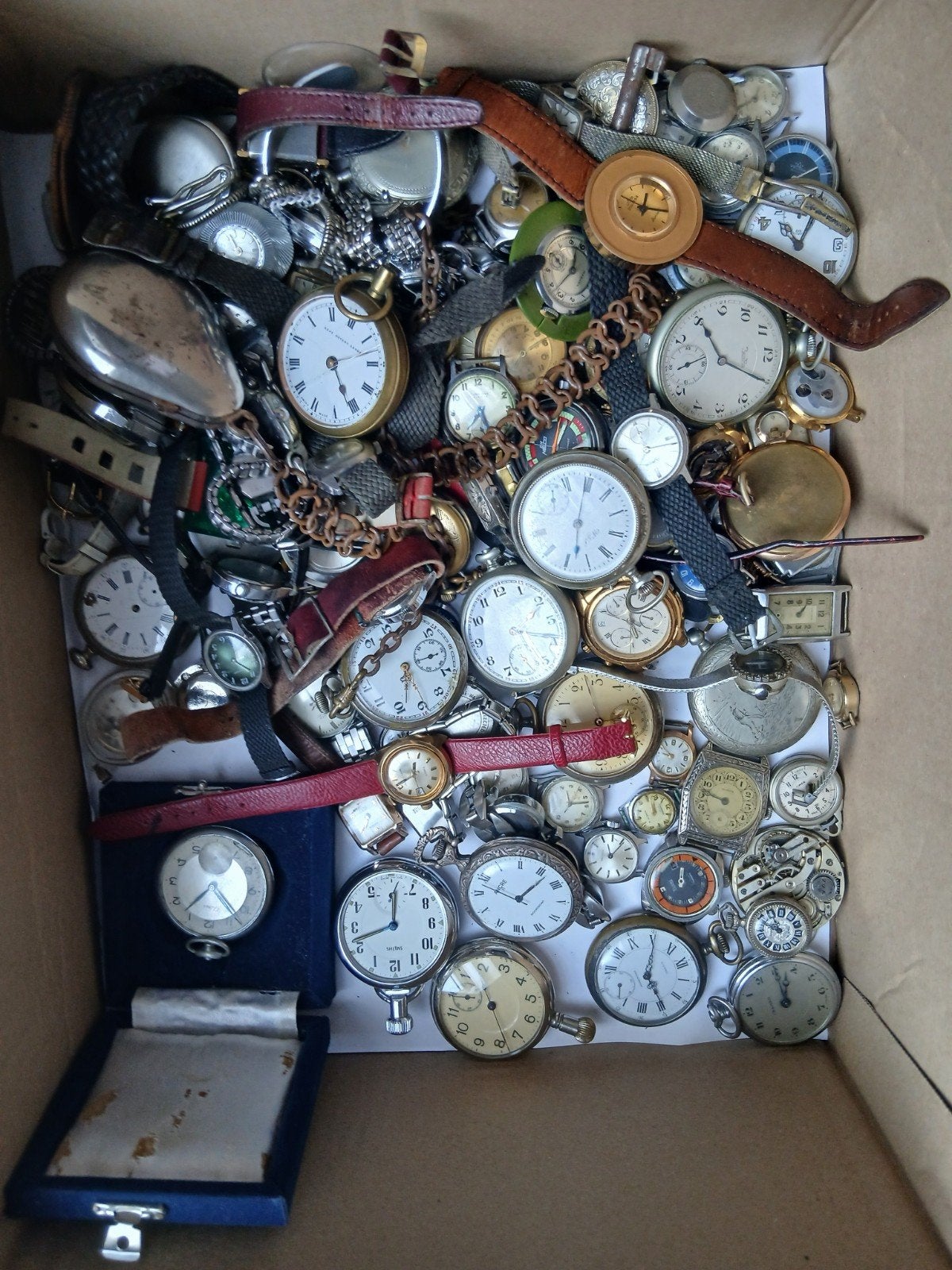 Grote partij vintage zak- en polshorloges (ca. 50 stuks), Verzenden, Overige materialen, Overige merken