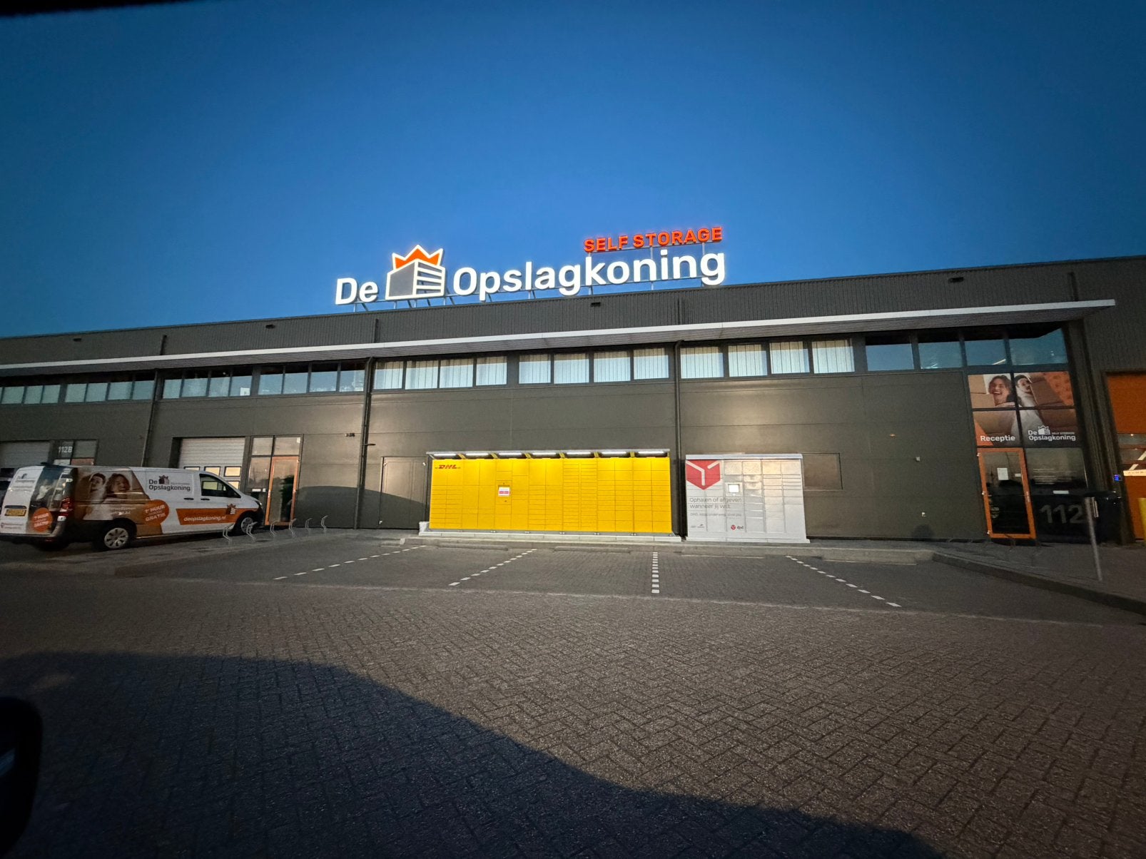 Selfstorage opslagruimte Roelofarendsveen direct aan de A4, Opslag