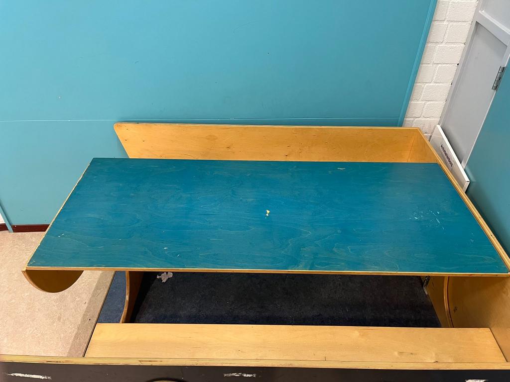 Kinderzitbank/boot met tafel - Speelmeubel, Ophalen of Verzenden, Gebruikt, Overige typen