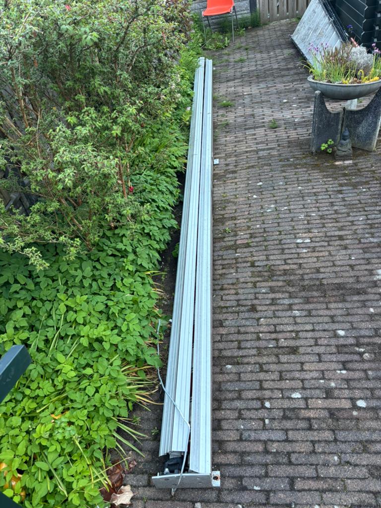 Gratis, Tuin en Terras, Zonneschermen, 150 tot 300 cm, Ophalen of Verzenden, Zo goed als nieuw, Knikarmscherm