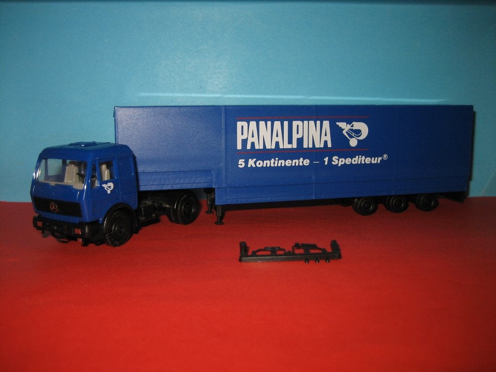 Panalpina  MERCEDES met safety - oplegger  Herpa, Ophalen of Verzenden, Zo goed als nieuw, Bus of Vrachtwagen, Herpa
