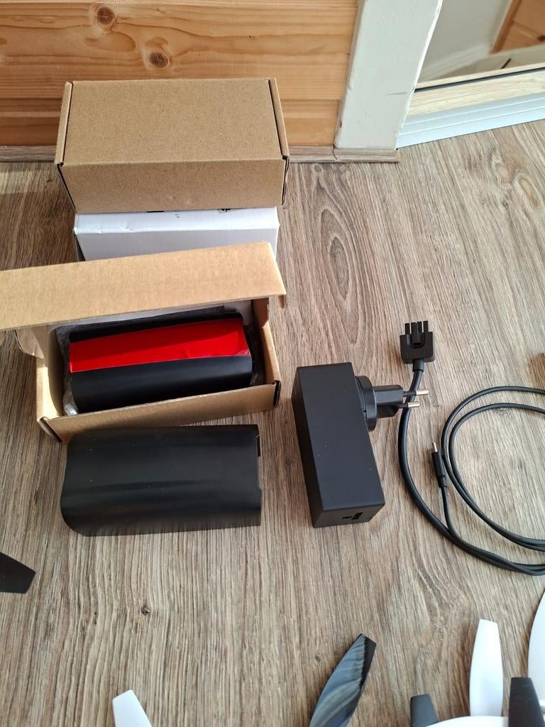 Complete set Parrot Anafi drone met zender, camera en dozen, 30 tot 45 minuten, Overige merken, Ophalen of Verzenden, Zo goed als nieuw
