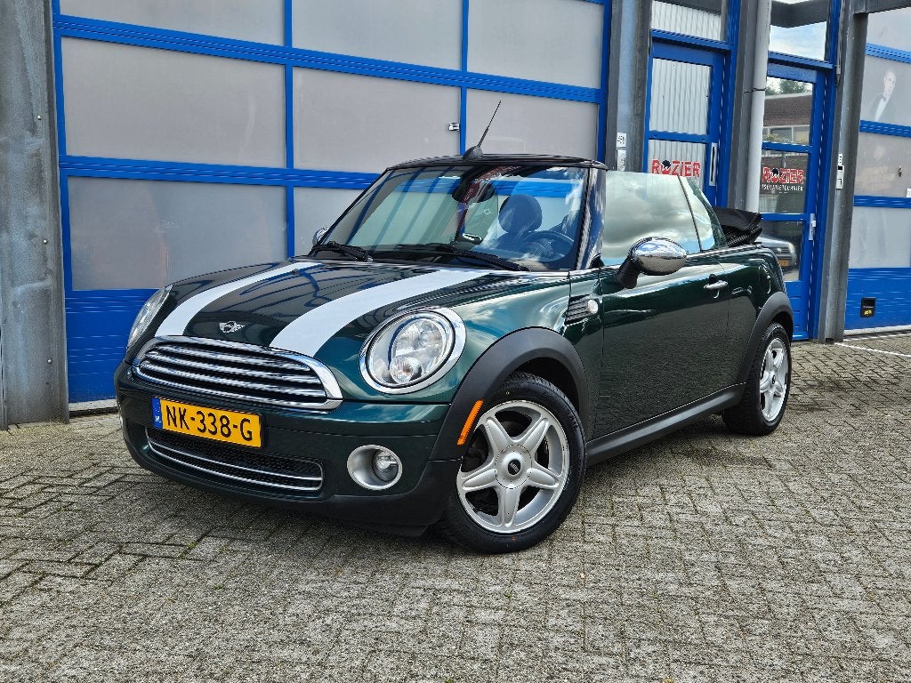 Mini Cabrio 1.6 Cooper | APK 3-27 | Cruise | Stoelverwarming, Voorwielaandrijving, Stof, Zwart, 4 cilinders