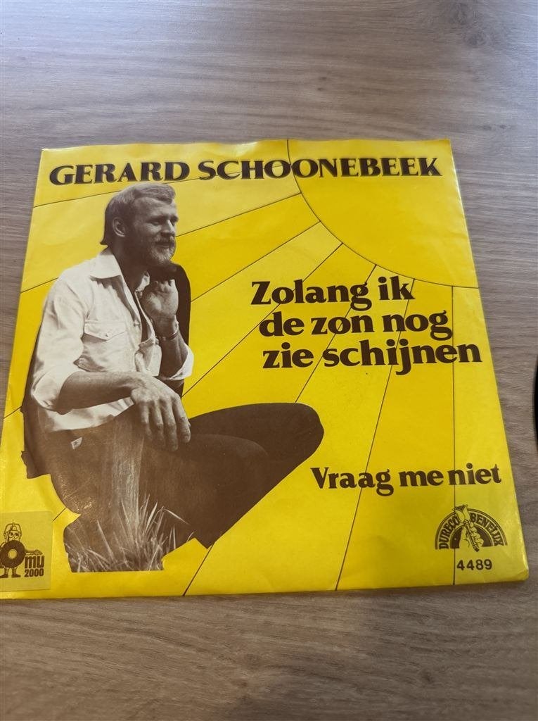 Gerard Schoonebeek - Zolang ik de zon nog zie schijnen, Ophalen of Verzenden, Zo goed als nieuw, Nederlandstalig