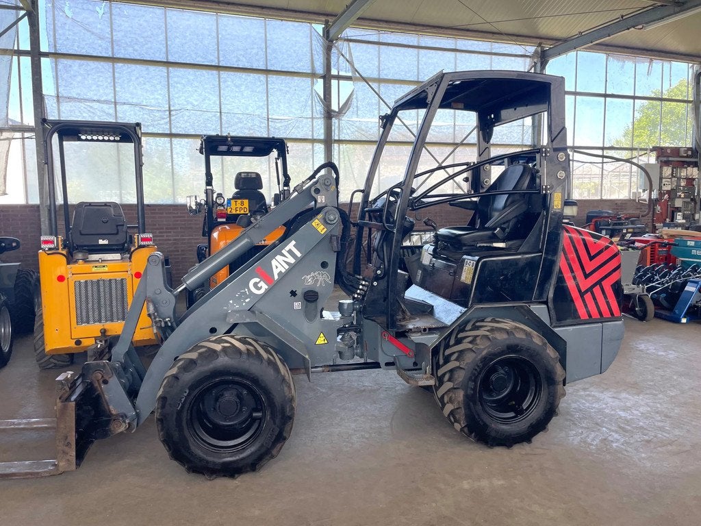 Giant V452T HD kniklader 45pk! (bj 2014), Tobroco, Info@tobroco.com, AS, Wiellader of Shovel