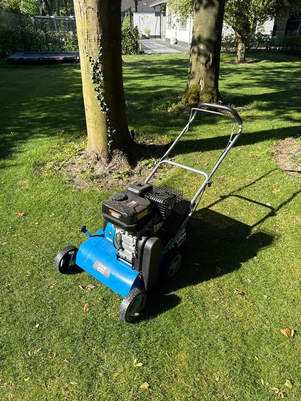HBM Machines Benzine Verticuteermachine - nieuw, Nieuw, Ophalen of Verzenden, 40 t/m 49 cm, Opvangzak