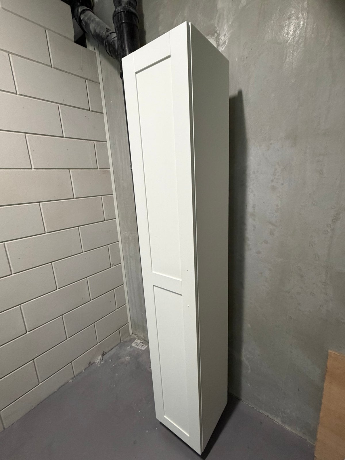 IKEA kast op pootjes – nette staat, Ophalen, Gebruikt