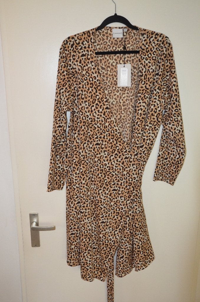 mooi nieuw animal print jurkje maat 48 Junarose, Junarose, Overige kleuren, Maat 46/48 (XL) of groter, Nieuw