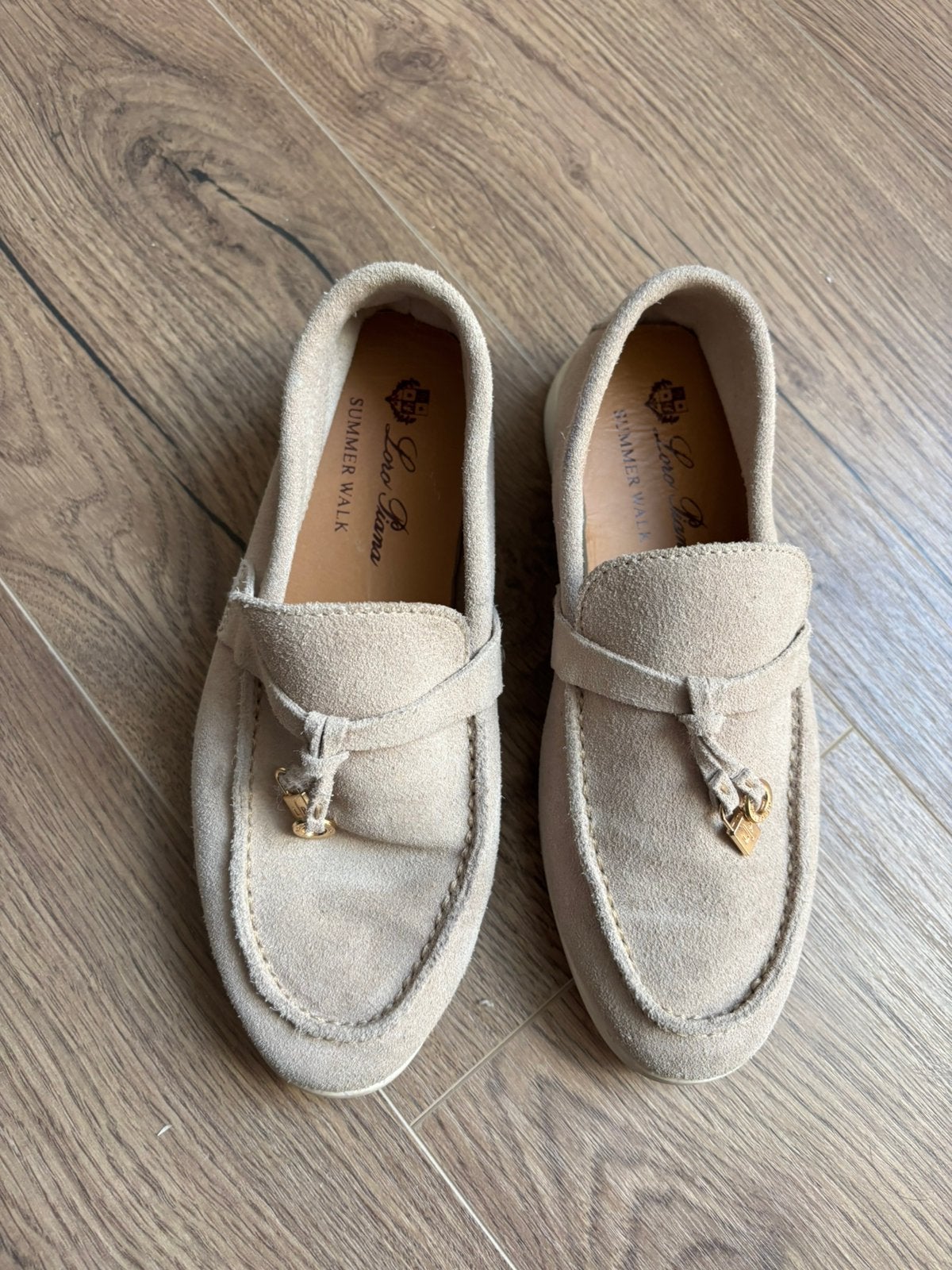 Loro piana maat 35, Ophalen of Verzenden, Zo goed als nieuw, Zwart, Instappers