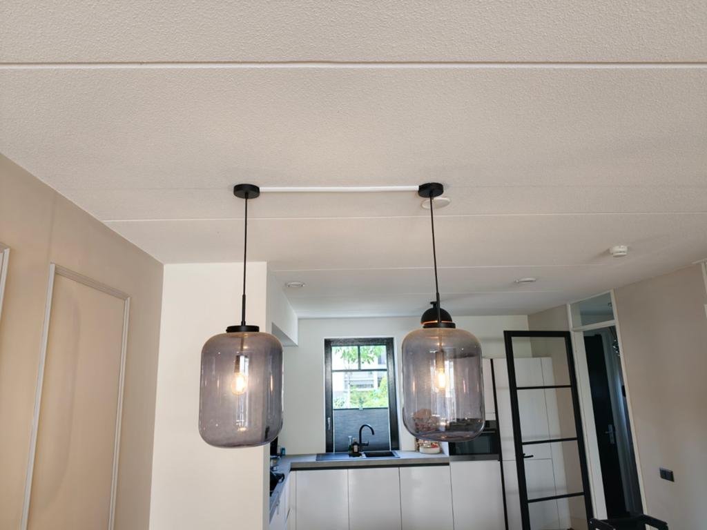 Moderne hanglamp met rookglas - Karwei, Huis en Inrichting, Lampen | Hanglampen, Ophalen, Gebruikt, Glas, Modern, Industrieel